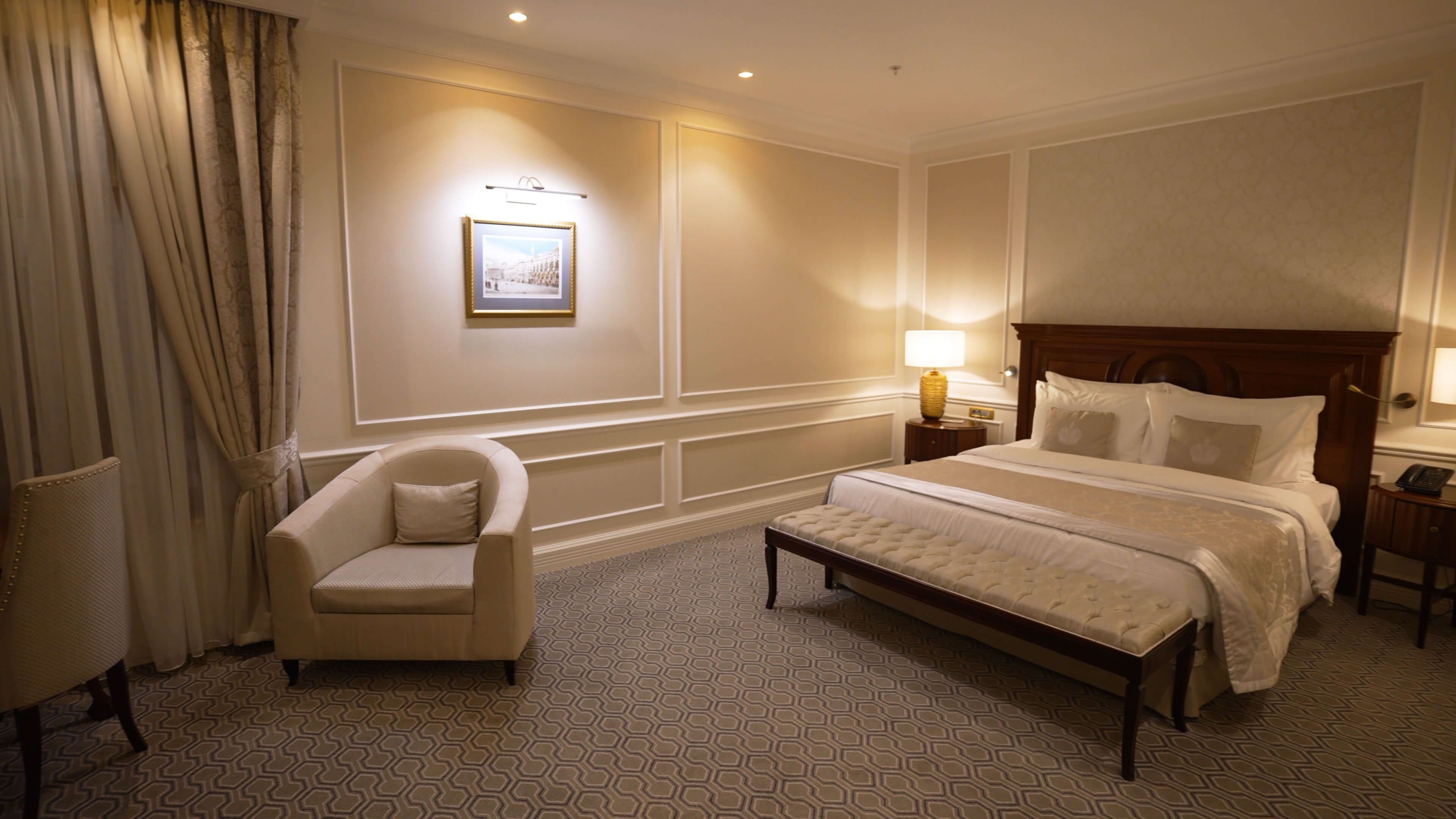 1. Царь Палас Отель (Tsar Palace Luxury Hotel & SPA)
