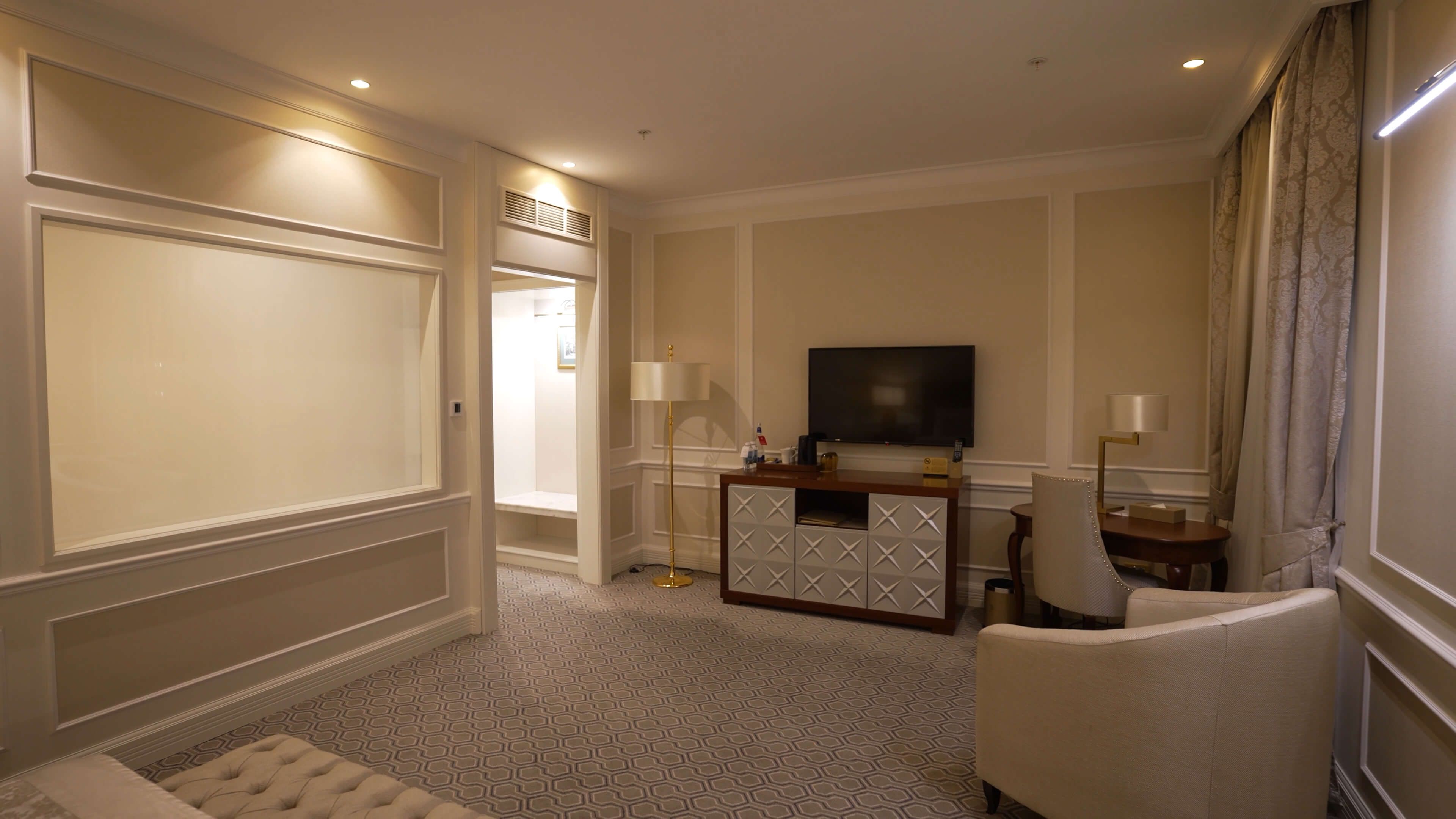 1. Царь Палас Отель (Tsar Palace Luxury Hotel & SPA)