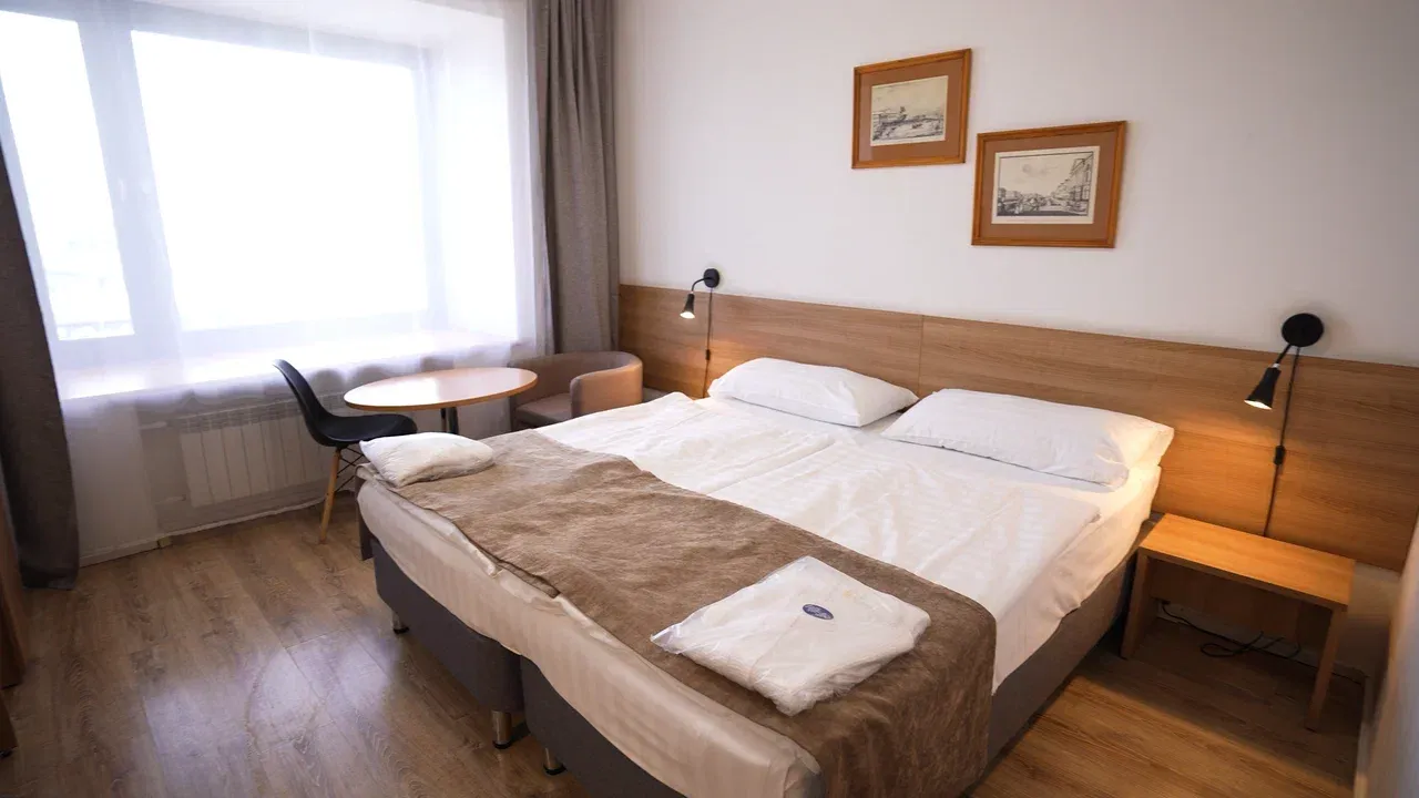 7. Москва (Moscow Hotel)
