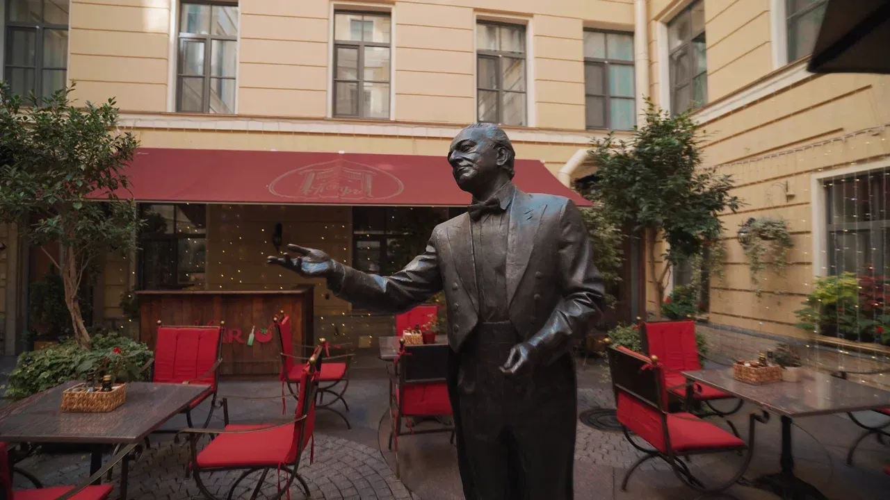 9. Петр Hotel (Petr Hotel)