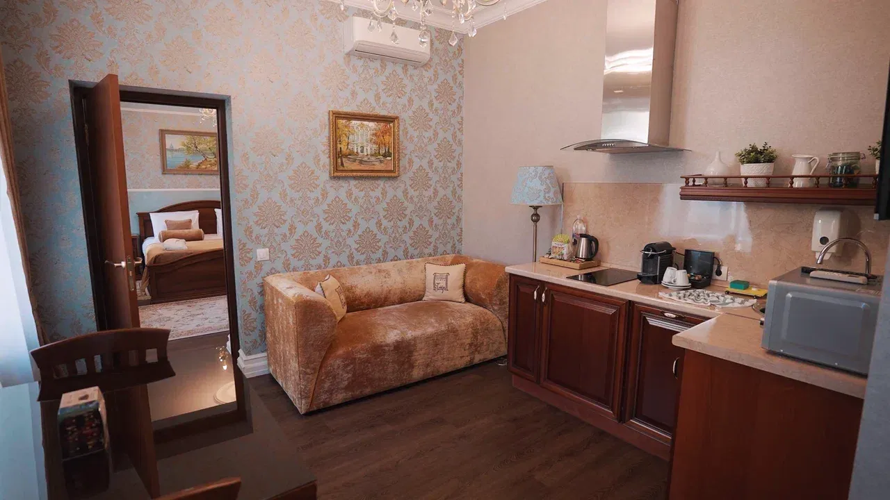 9. Петр Hotel (Petr Hotel)